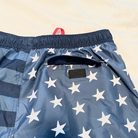 New Men’s STARS and STRIPES Drawstring Swim Trunks - Picture 7 of 10